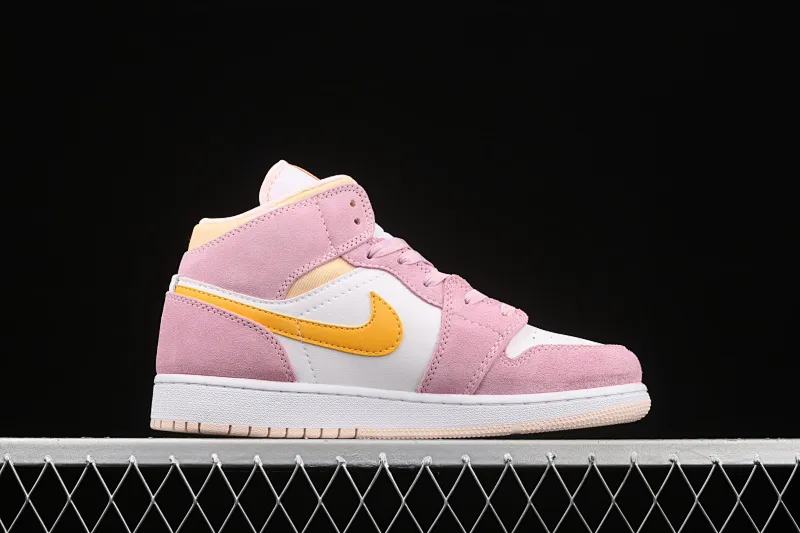 All Categories Air Jordan Jordan Series Basketball Shoes Air Jordan 1 Mid Air Jordan 1 Mid AJ1 Joe 1 Girly Pink China Basketball Shoes DC9517-600